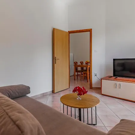 Rok 3 By Interhome Apartamento Pula