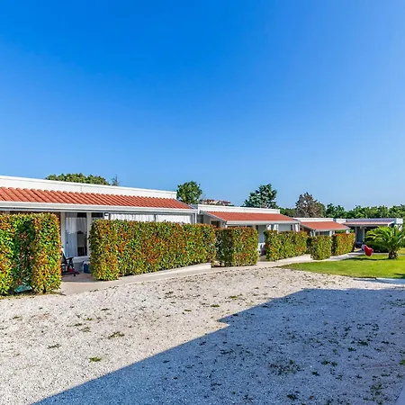 Rok 3 By Interhome Apartment Pula