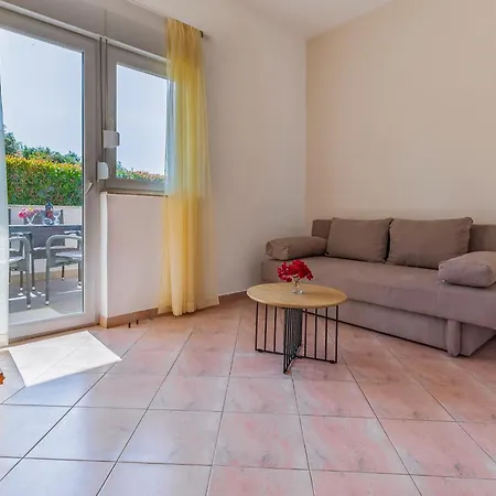 Rok 3 By Interhome * Pola