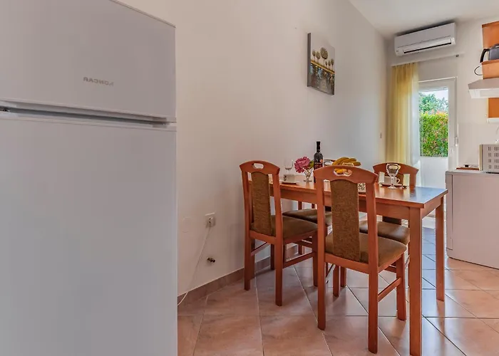 Apartment Rok 3 By Interhome