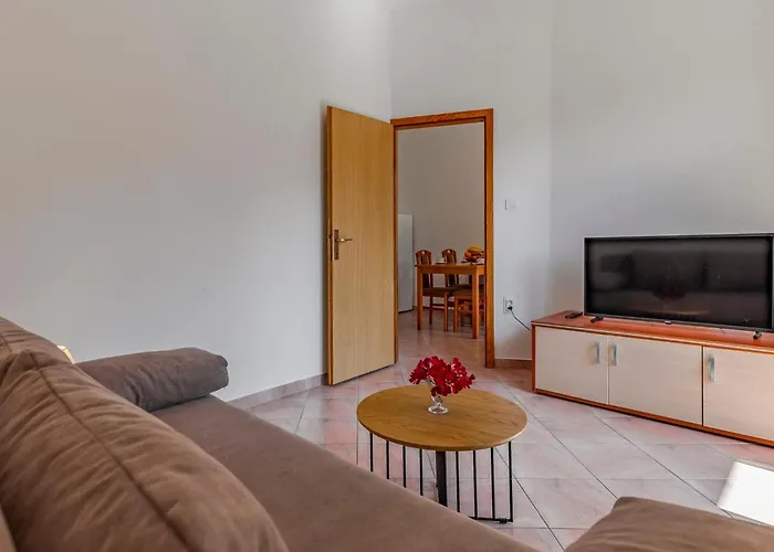 Rok 3 By Interhome Apartment Pula