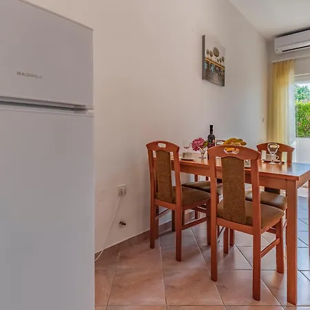 Apartman Rok 3 By Interhome