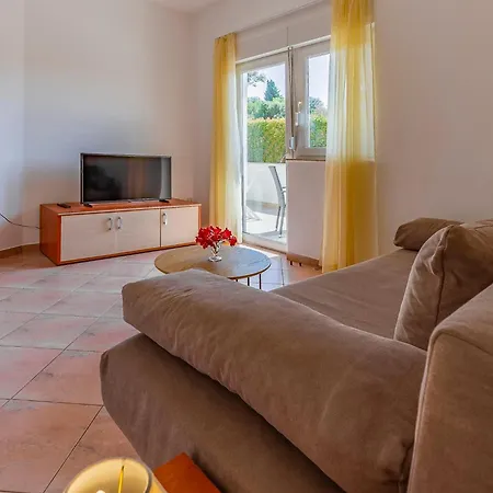 Apartament Rok 3 By Interhome