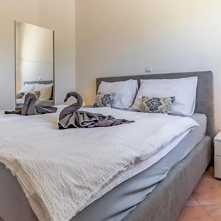 Rok 3 By Interhome Apartament